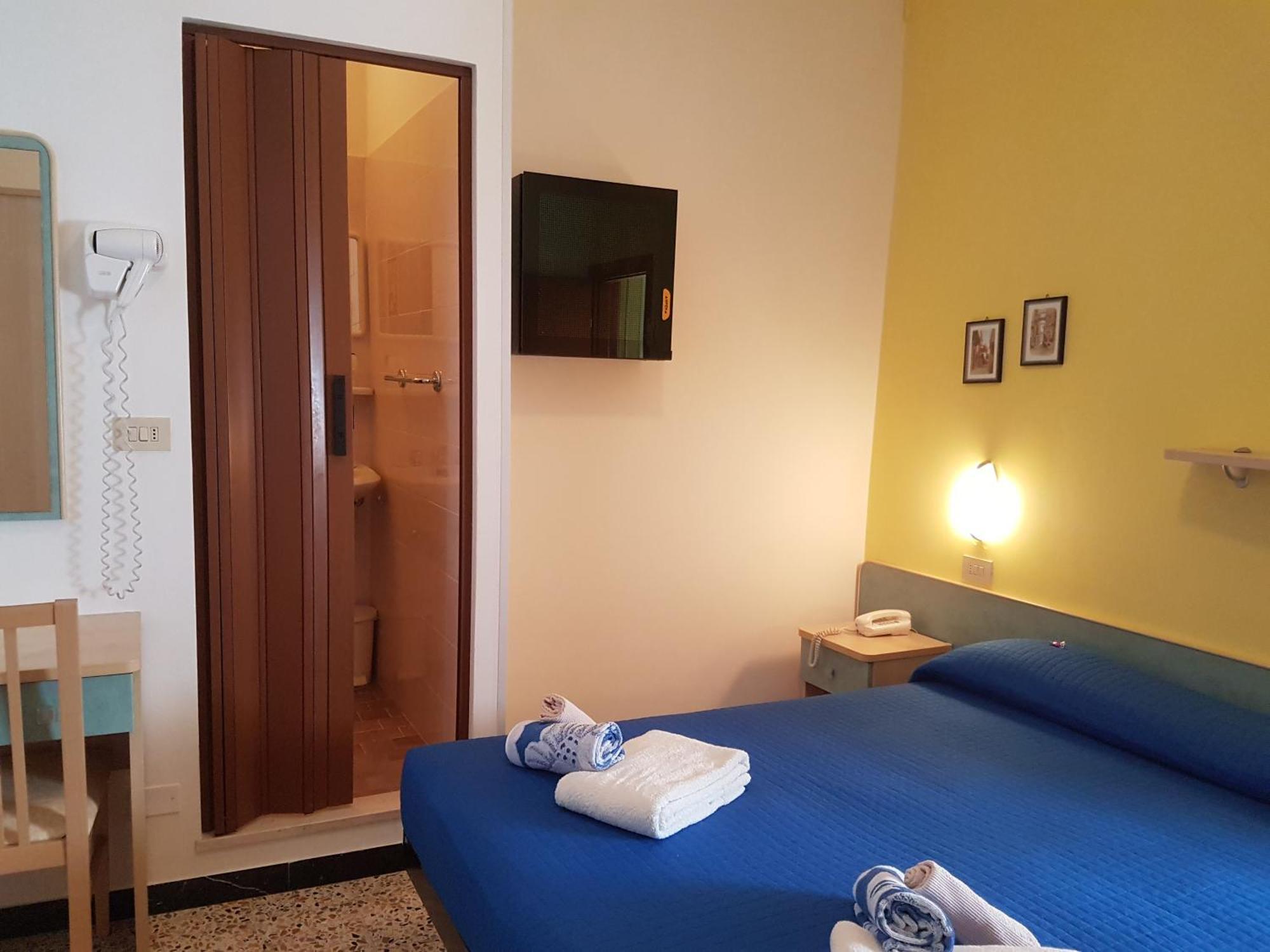 Ersilia Hotel 2*