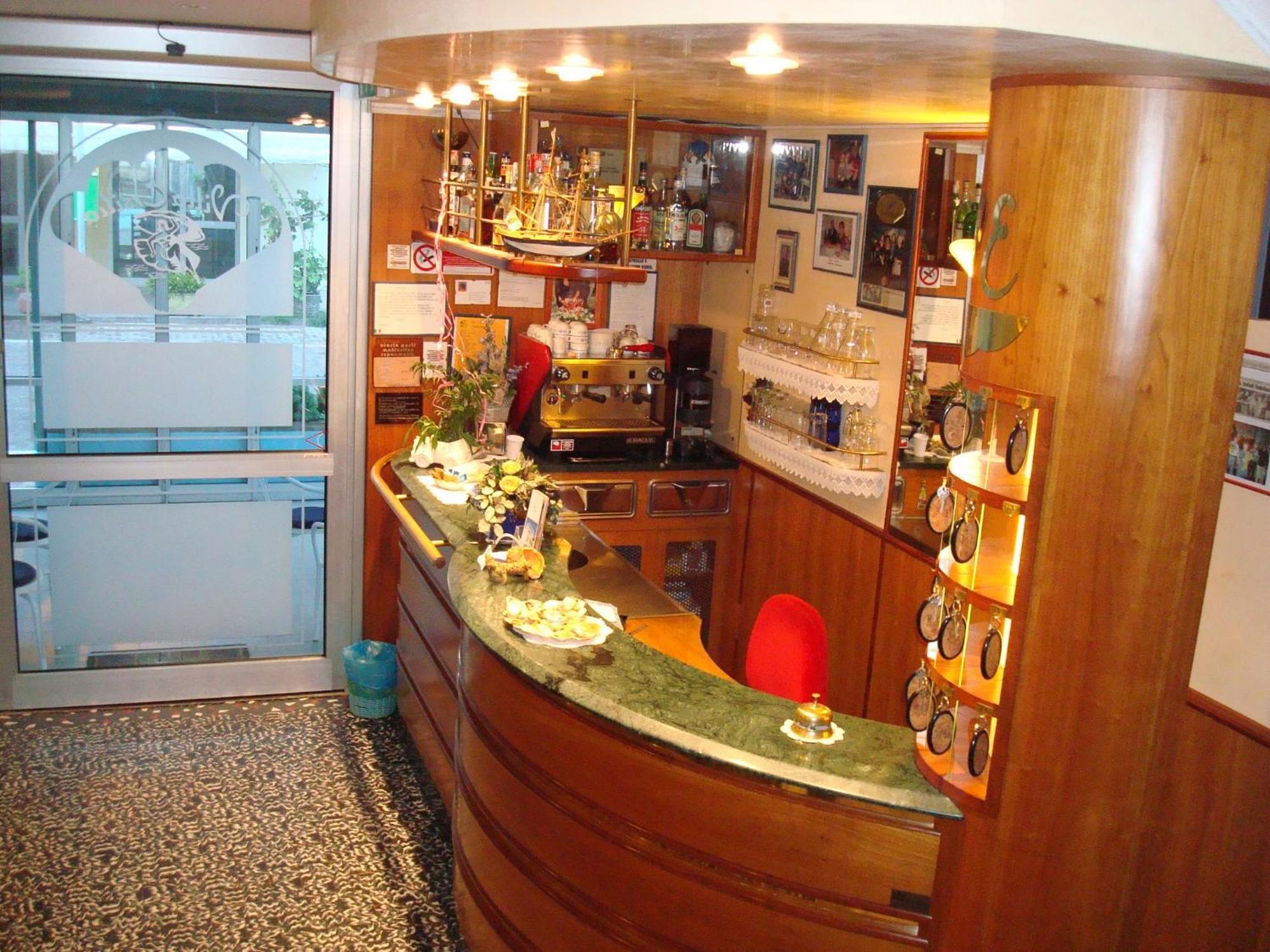 Hotel Ersilia 2*